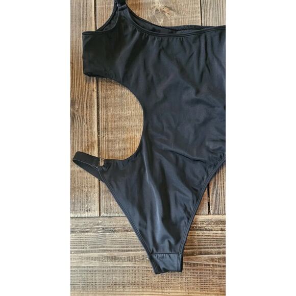 Kendall & Kylie Black Swimsuit Medium Butterfly Cutout One Piece Cheeky Shoulder - Picture 7 of 13